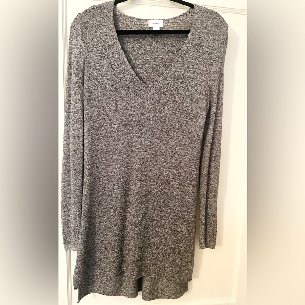 Old Navy V-Neck Light Weight Pullover Sweater Size Small Gray and Black